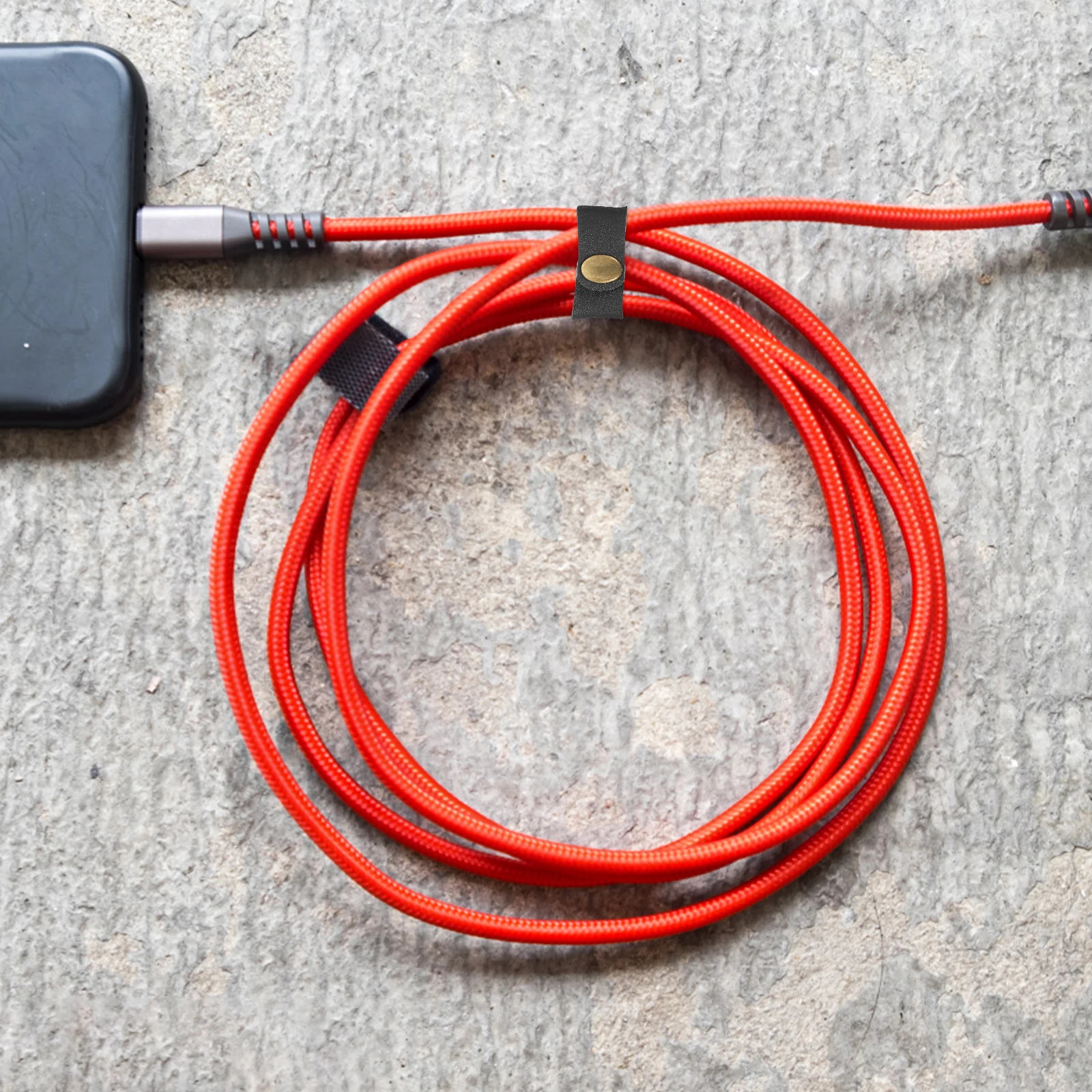 

24Pcs Soft PU Data Cable Organizers Clip Buckle Tidy Desktop Earphone Winder Practical Small Size 127 Characters