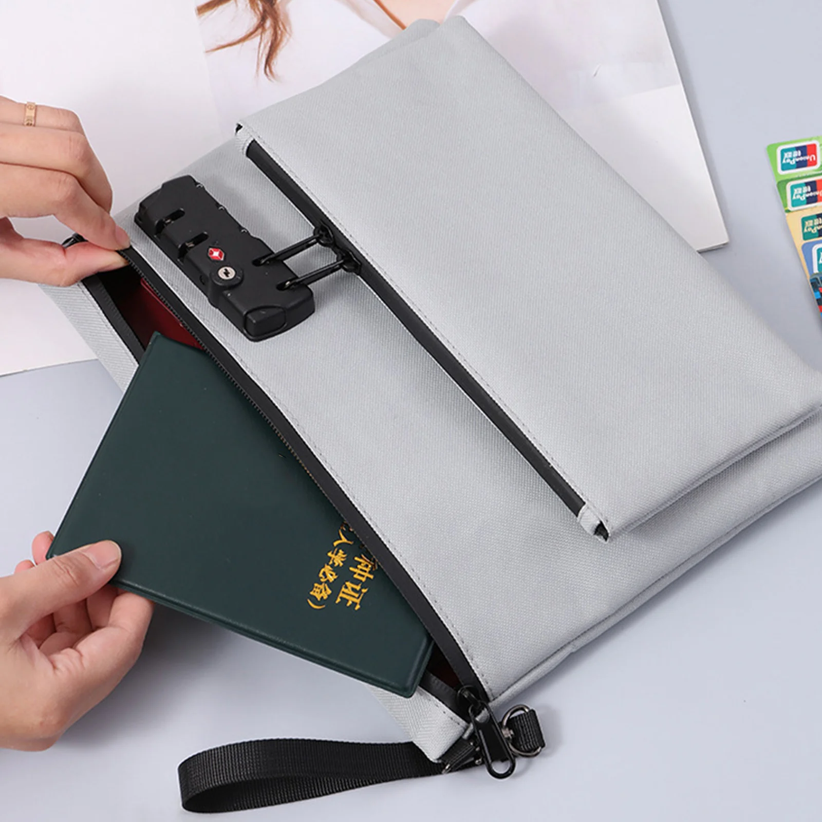 Anti-Theft Computer Organizer Bag Customizable Password Lock for Privacy Protection Suitable for Home Organization