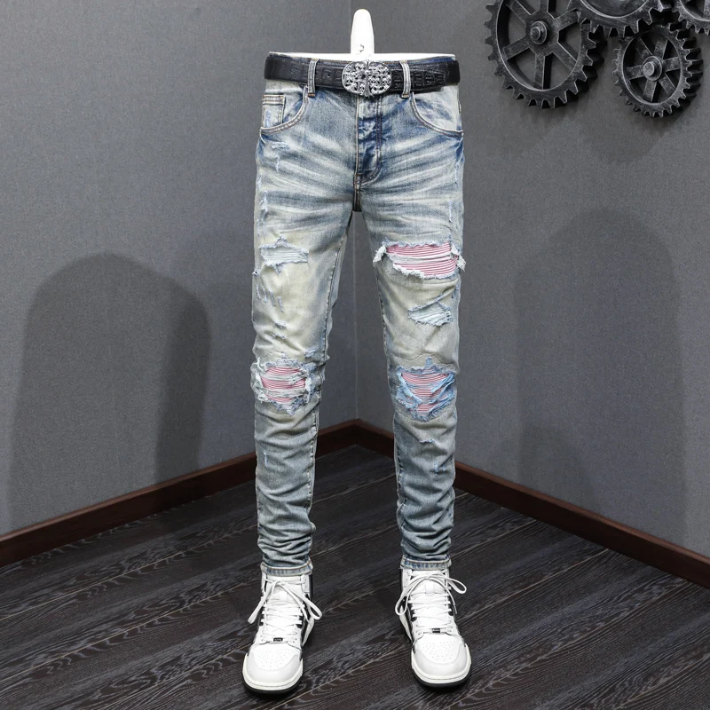 Designer Fashion Men's Slim Fit Jeans Retro Washed Elastic Pleats Perforated Red Skin Patch Light Blue High Waist