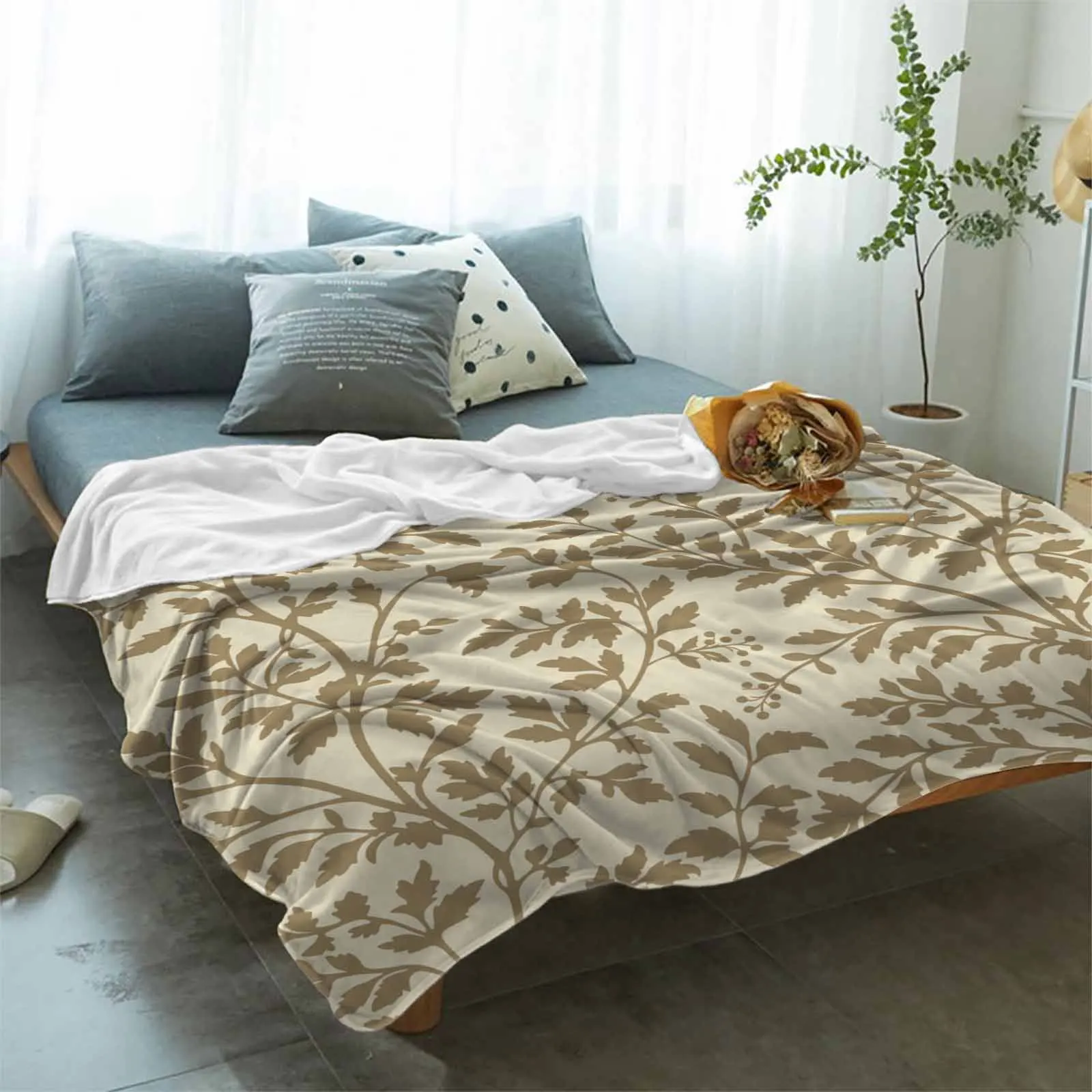 Flowers Leaves Branches Plants Blankets Portable Soft Throw Blanket for Bed Office Bedspread Home Decor Flannel Blanket