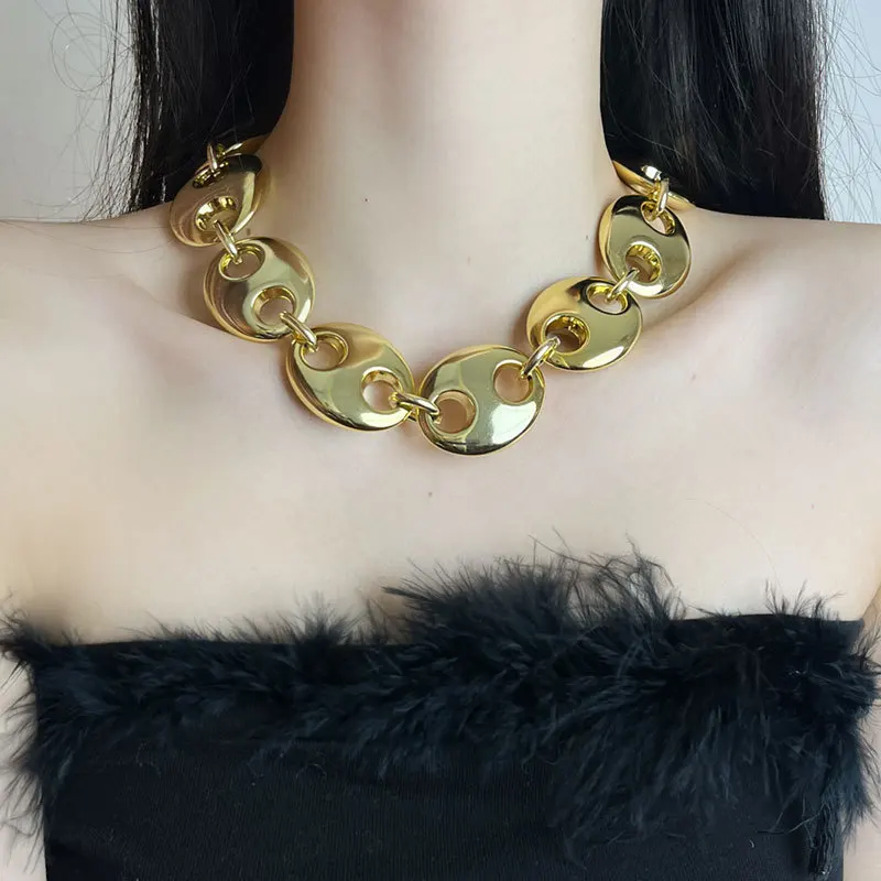 Vintage Exaggerated Thick Chain Pig Nose Necklace Hip Hop Feminine Chic Acrylic Choker Birthday Party Jewelry Accessory