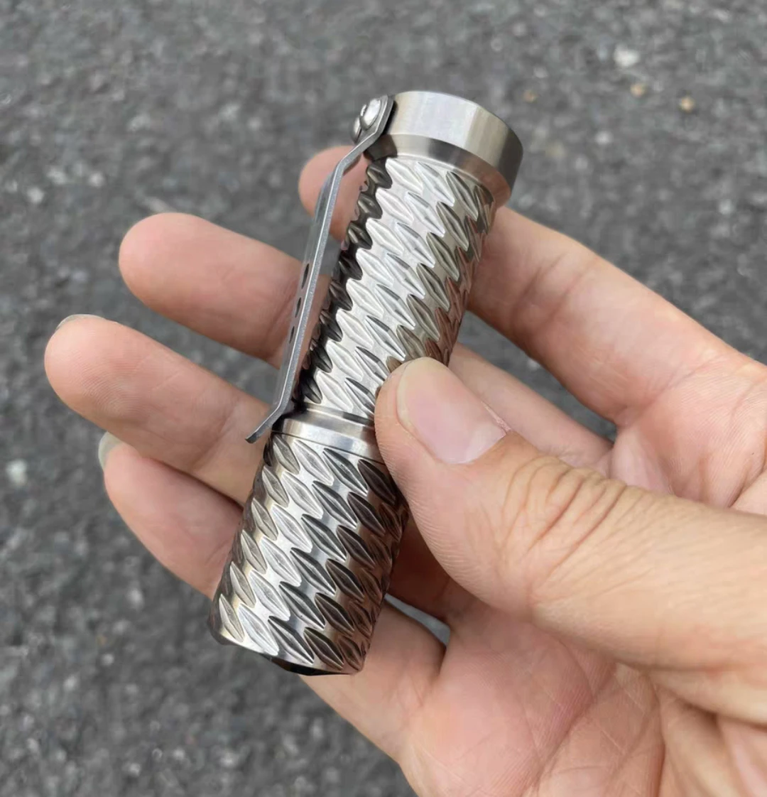 Portable Titanium alloy flashlight, universal dense array thread, 18350 battery  (Send Out No Battery)