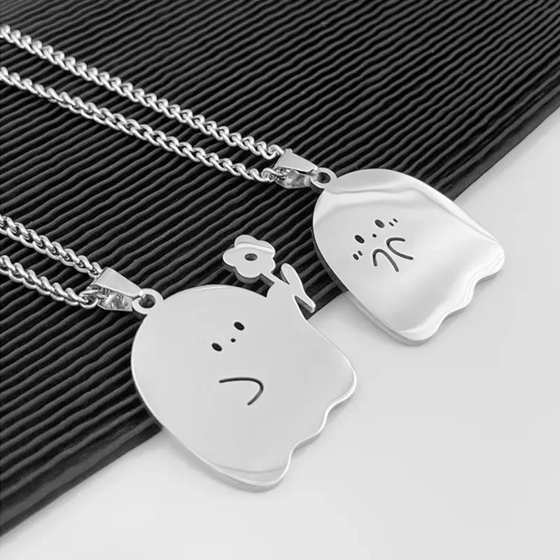 Two Little Couple Necklaces Cool Ghost Pendant Necklace Women Men Sweater Clavicle Chain Jewelry Valentine‘s Day Gift’