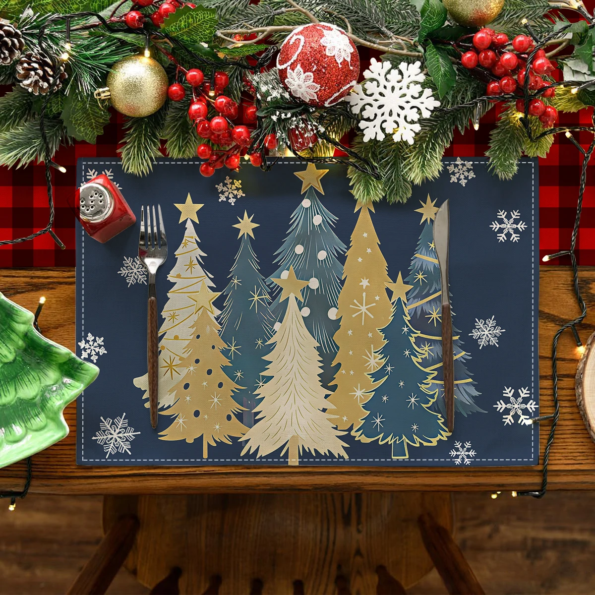 1/4/6 個のクリスマスミールマット、クリスマスツリーパターン装飾テーブル滑り止め断熱マット、クリスマスパーティーの装飾