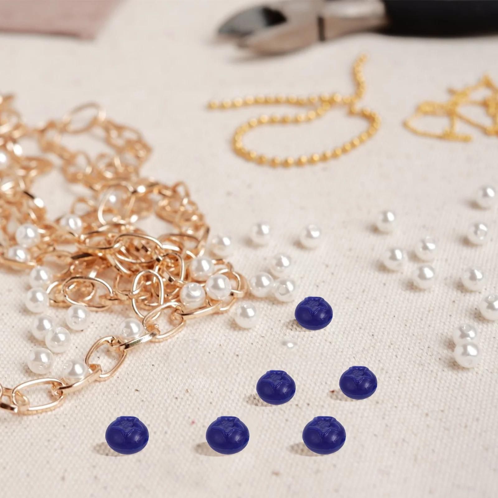 

50Pcs Artificial Blueberries Lifelike Faux Blue Berries Resin Decoration DIY Craft Kitchen Home Decor Photography Props