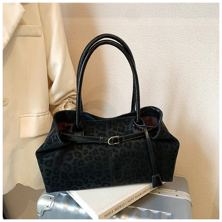 Leopard Print Sewing Thread Hasp Youth Sweet Shoulder Bags for Women 2026 Hot Sale Large Capacity Sense of Luxury Tote Bags