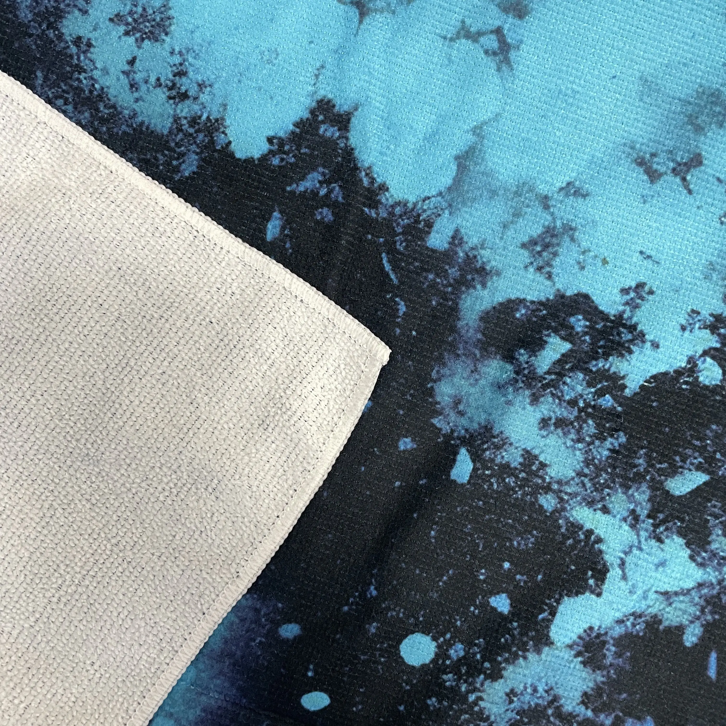 Thumbnail 3 - #27 Top Rated Golf Towels to Buy in 2026