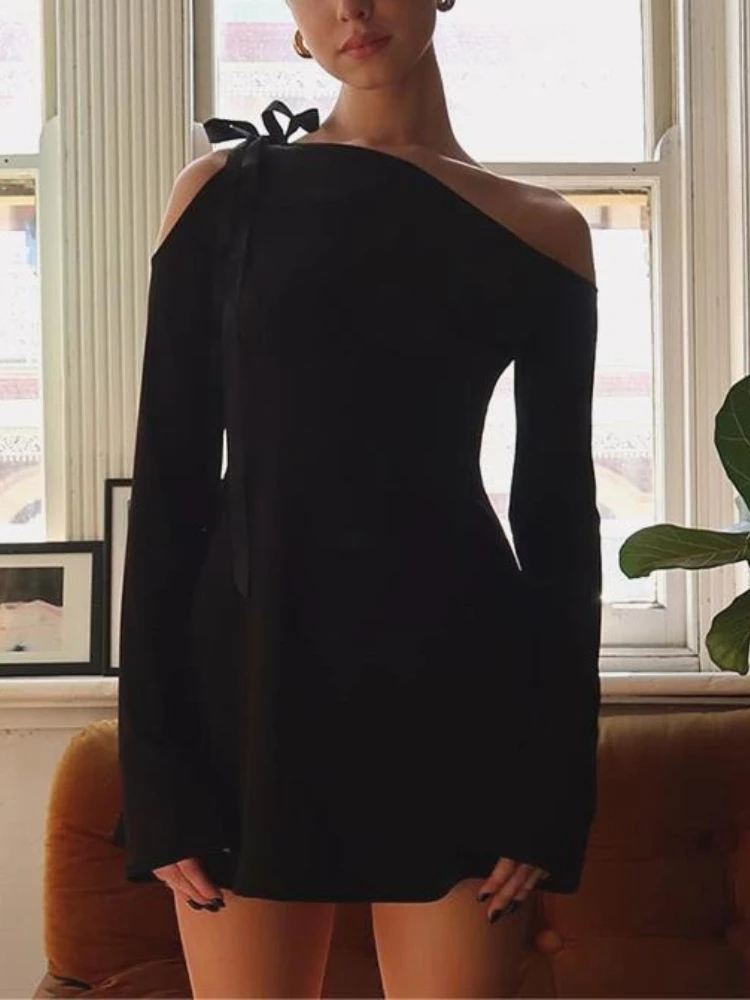 Neue Europäische und Amerikanische Stil Eine Schulter Kleid Frauen Herbst Krawatte Detail Asymmetrische Ausschnitt Langarm Bodycon Rüschen Kleider