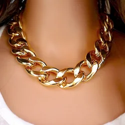 New Simple Niche Female Fashion Hip-hop Short Necklace Street Punk Rock Thick Chain Personalized Necklace Female AccessoriesGift