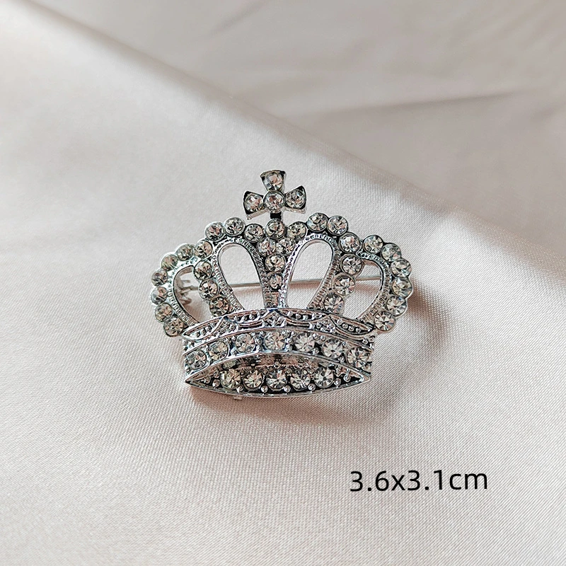 Broche couronne en alliage de métal Zircon pour femme, collier, strass, perle royale, accessoires, mode