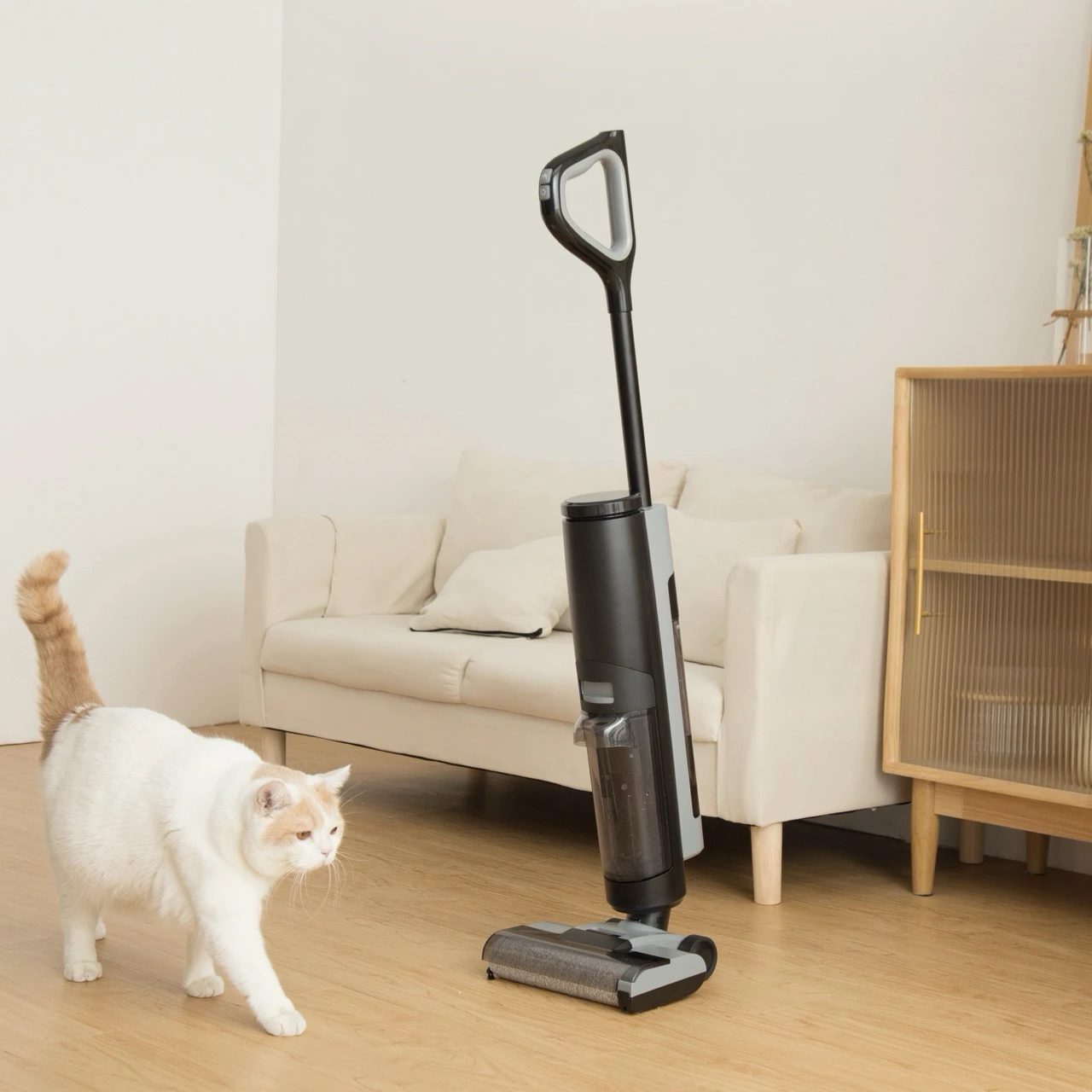 

Premium 3-in-1 Cordless Handheld Vacuum Cleaner with Wet - Dry Function for Home and Pet Hair Versatile Cleaning