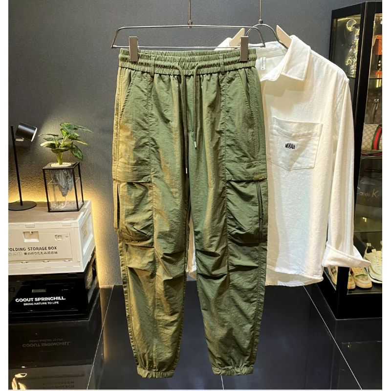 

2025Летние ультратонкие шелковые модные спортивные брюки мужские быстросохнущие свободные крутые повседневные длинные брюки-карго-шаровары