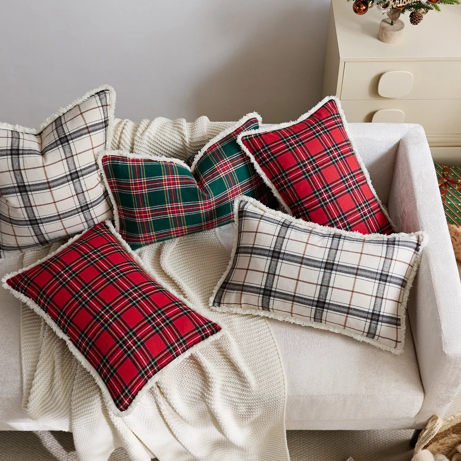 2Pcs Oversized Christmas Buffalo Check Plaid Throw Pillow Covers Farmhouse Home Decor Gift Cushion Cases 60x60cm/50x50cm/45x45cm