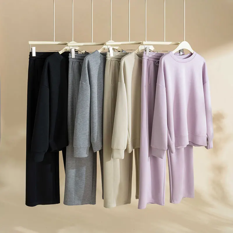 

Soft Long Sleeve Hoodie Straight Leg Sweatpants Women's Sportswear Set Comfortable Loose Fit Autumn Collection KM8446