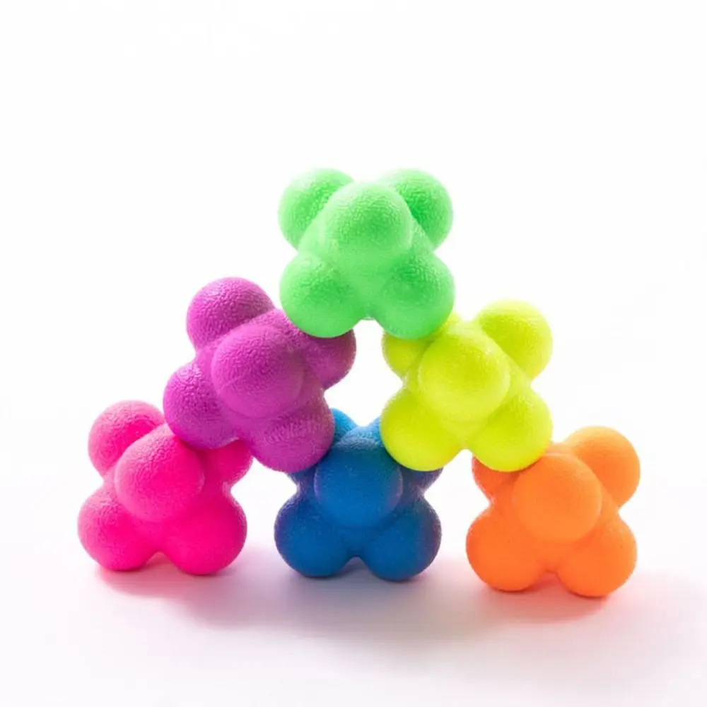 Bola de reação hexagonal durável de 5.5cm, melhora a coordenação olho-mão, jogos reflexos, bola de direção irregular, bola de treinamento portátil