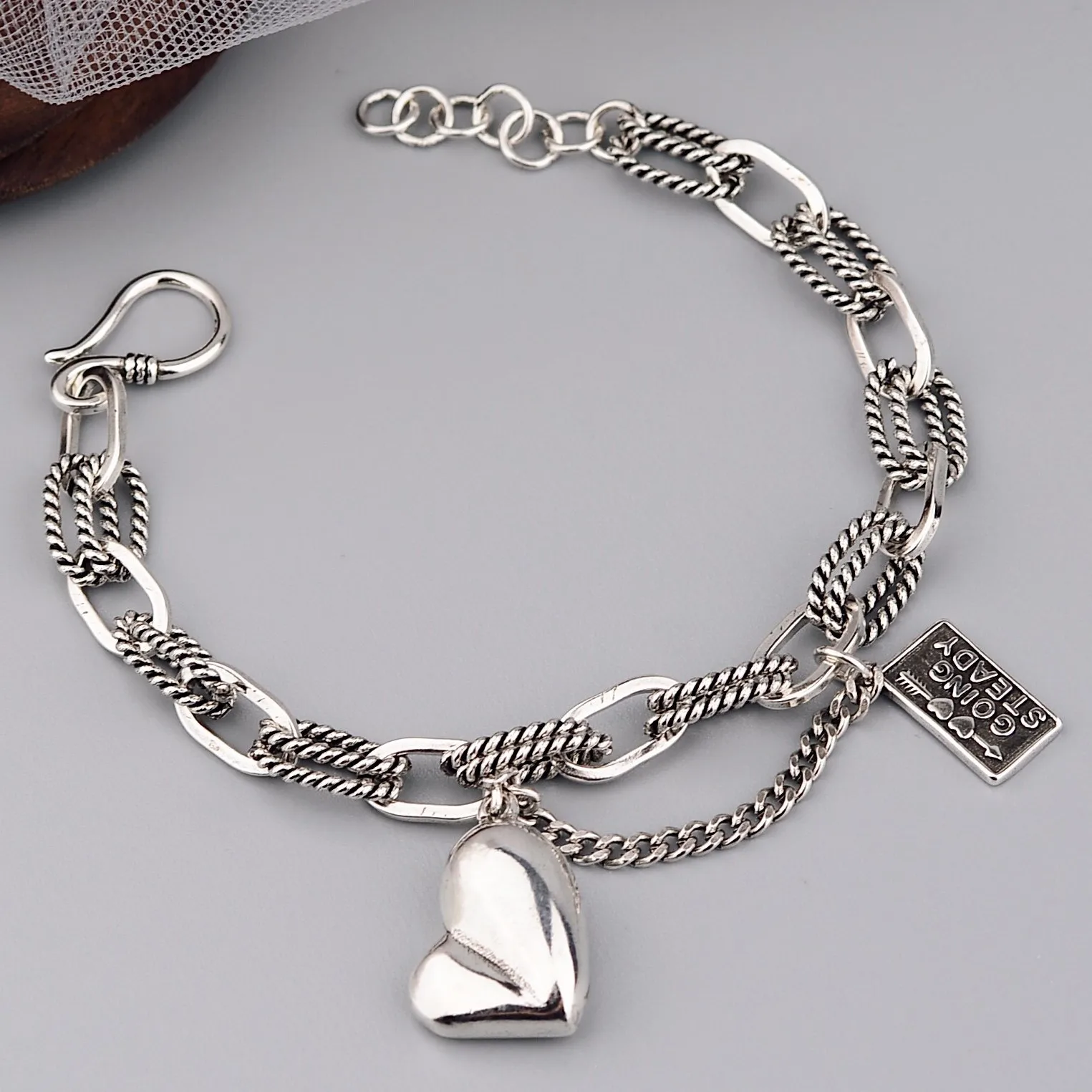 

925 Sterling Silver Asymmetric Love Heart Pendant Square Letter Bracelet Female Fashion Jewelry for Girls Party Accessories