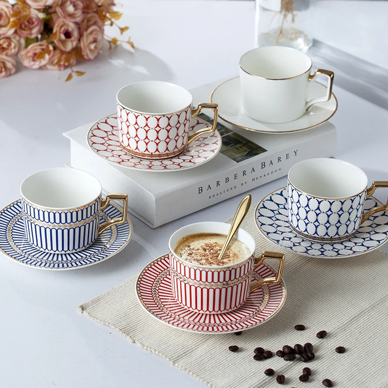 Nordic Style Luxury Coffee Cup Saucer Set Striped Ceramic Mug Porcelain Milk Tea Drink Cup Sets Kitchen Drinkware Creative Gift