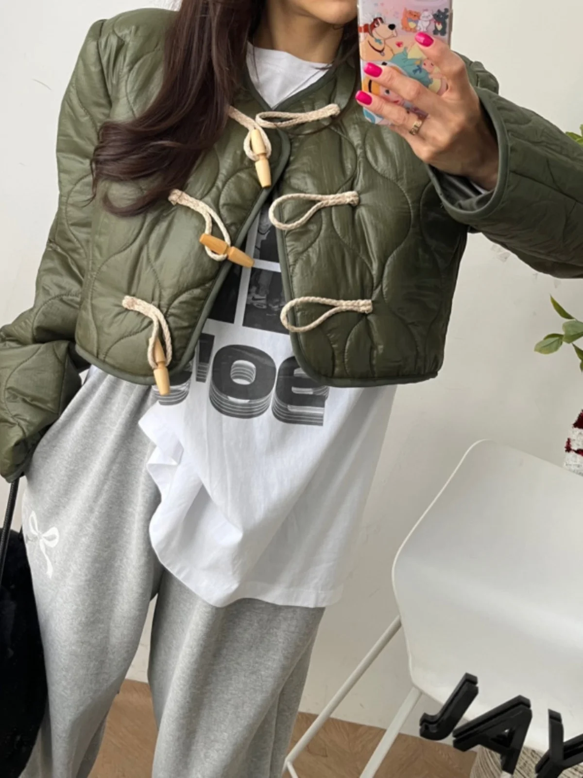 

Женская утепленная куртка в стиле ретро из хлопка с круглым вырезом, прямого кроя, на пуговицах, с ромбовидным узором, для повседневной носки