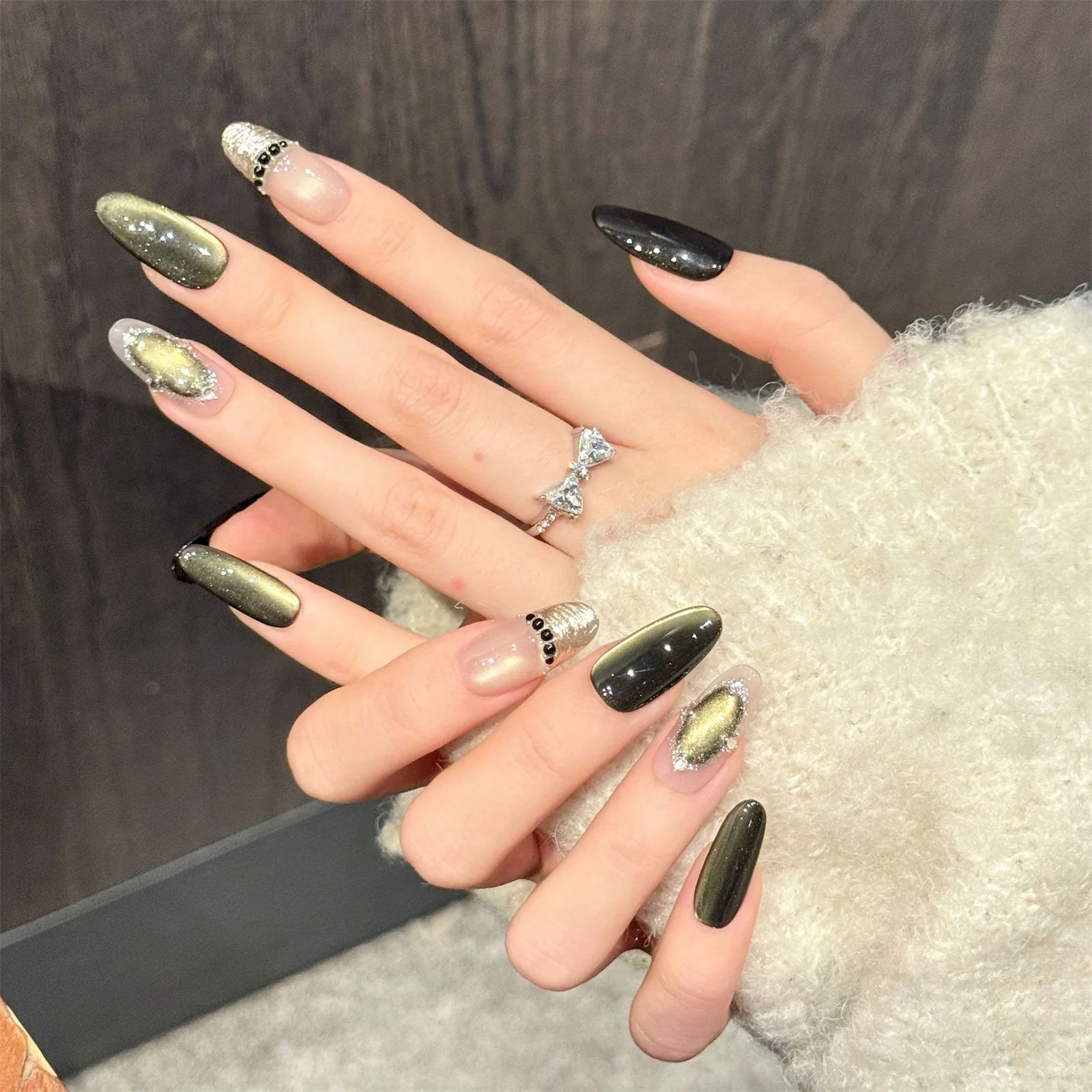 10Pcs Handmade Dark Green Cat's Eye Press on Nails Almond Advanced Fake Nails with Designs for Women Wearable Ballet Nail Art