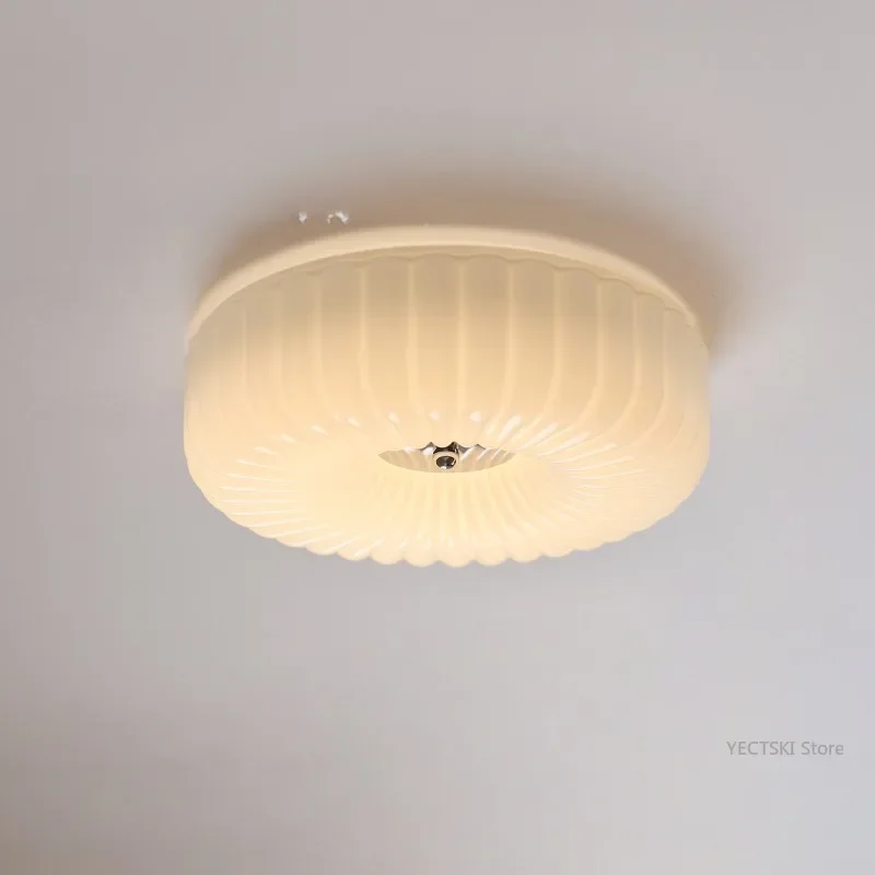 GHJUYIOL Medieval minimalist cream ceiling light, North European and American style bedroom hallway foyer atmosphere glass light