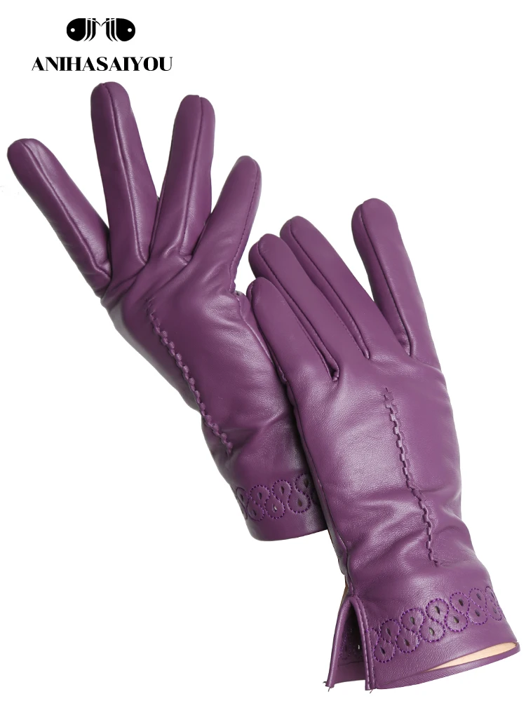 

New sheepskin winter gloves warm plus velvet short thin driving women's gloves color embroidery design leather gloves