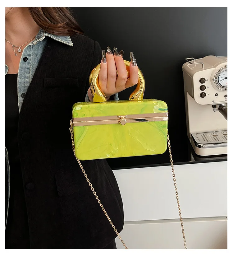 

Ladies Crossbody Bag Acrylic Design Contrasting Color Chain Shoulder Strap Versatile Fashionable Stylish Light Luxury Handbag