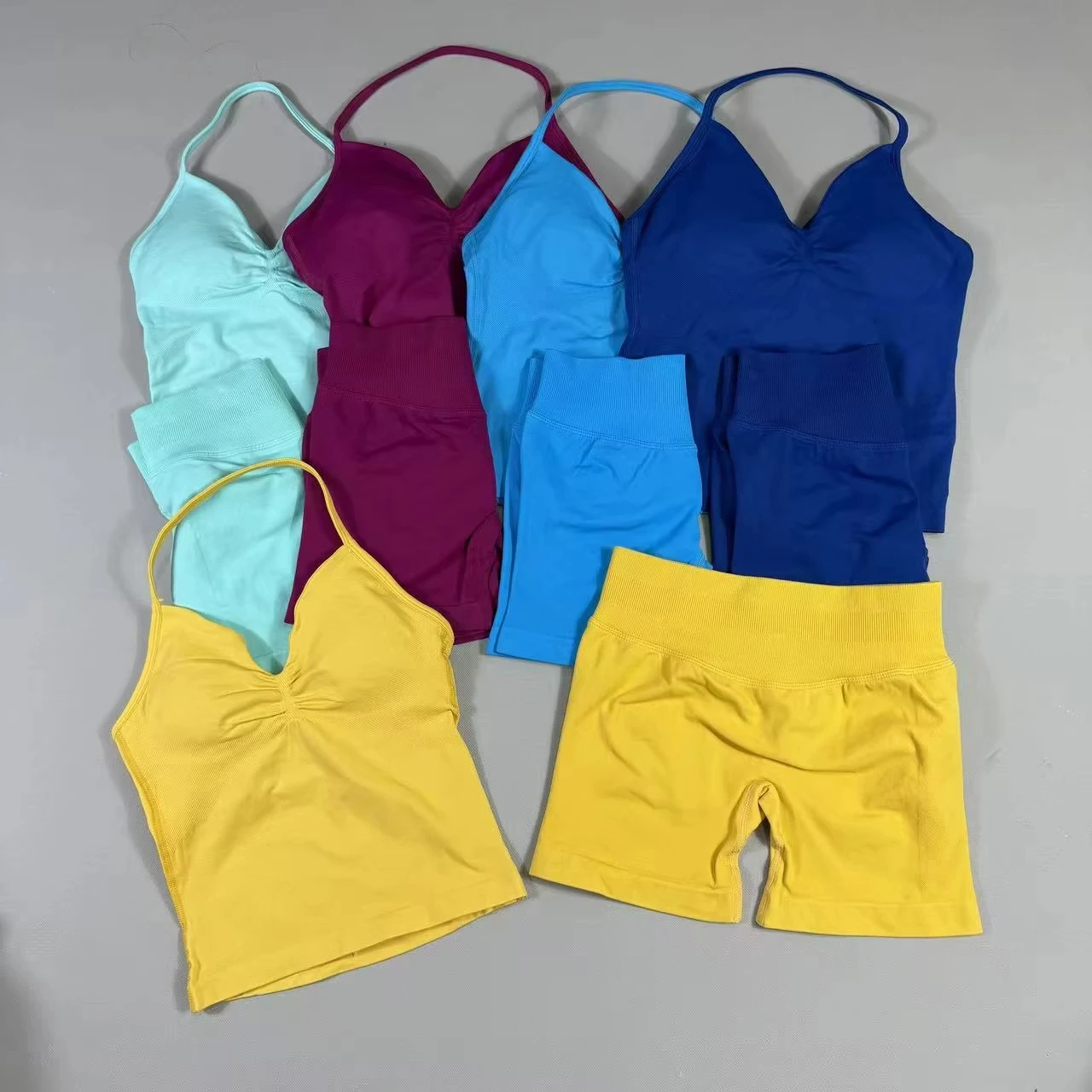 2 قطعة مجموعة اليوغا Strappy سترة والسراويل النساء المقاومة التدريب سلس مبطن الرسن تانك القمم قطب بعقب رفع الصالة الرياضية مجموعة تي شيرتات قصيرة للأطفال