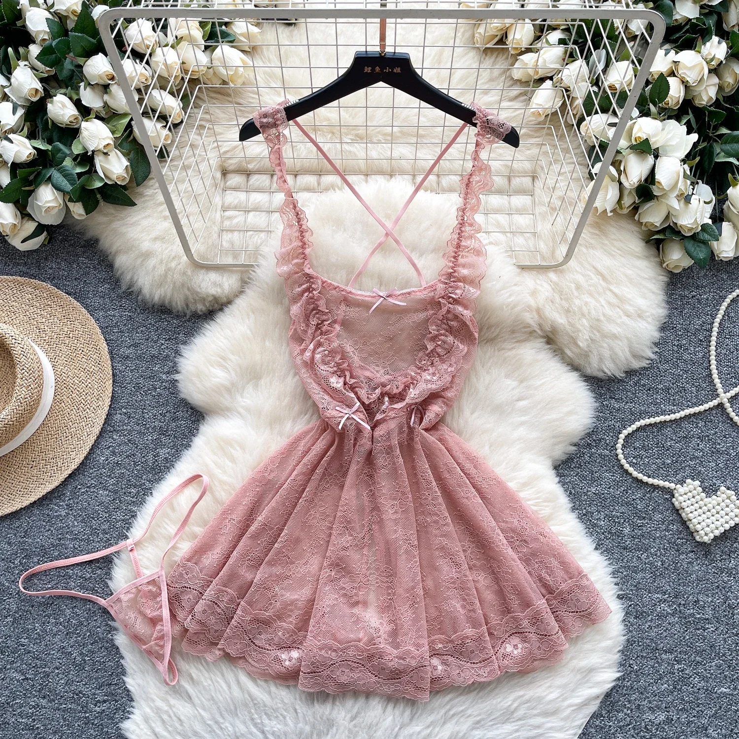 فستان نوم حسية شفافة بحزام مكشكش بتصميم فيونكة فستان ضيق على شكل حرف A + ثونج على الطراز الياباني ملابس نوم شبكية مثيرة