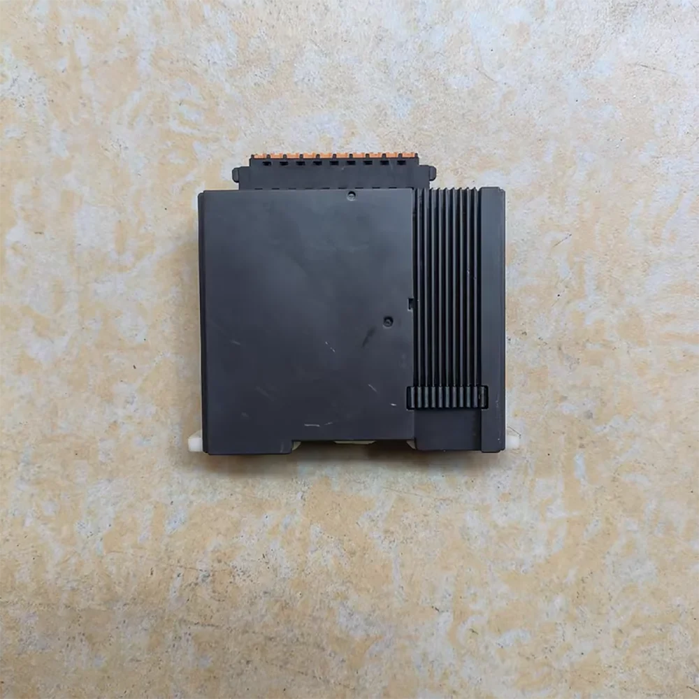 The Programmable Logic Controller AS08AM10N-A