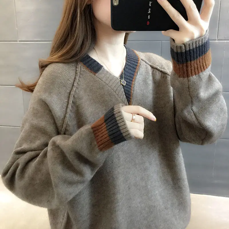 Women\'s New Sweater for Spring Autumn Winter Loose V-neck Lazy and Western-style Retro Knitted Base Long Sleeved Knitted Tops