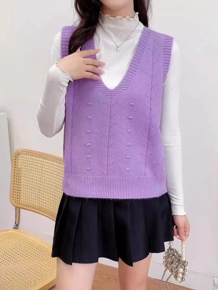 Spring New Pure Color V-Neck Knitted Vest Women's Korean Style Outerwear Top Sleeveless Sweater Layering Fashion Trend