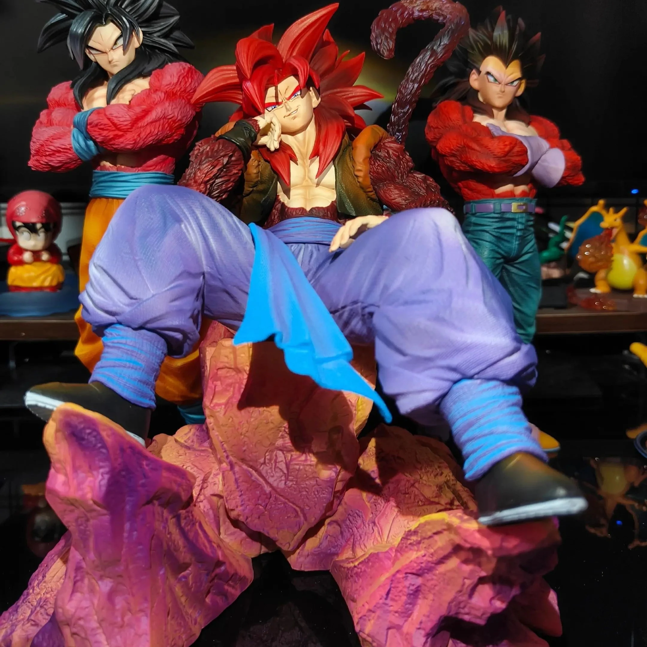 

Коллекционная фигурка JG Studio Dragon Ball Super Saiyan 4 Gogeta в сидячей позе, аниме-статуэтка для декора рабочего стола