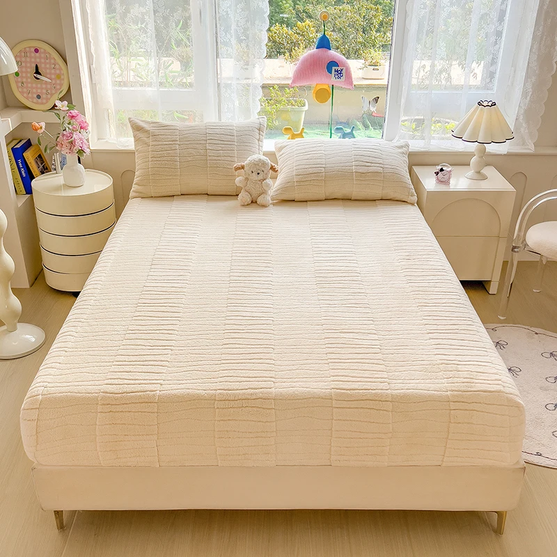 1pc Winter Warm Fitted Bed Sheet Thicken Non-Slip Mattress Cover Ripple Flannel Bed Linen Soft Bedsheet (Pillowcase Need to Buy)