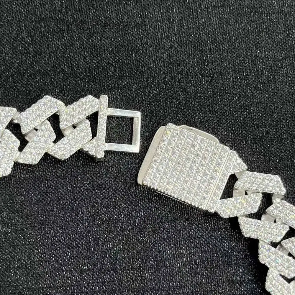 Luxury 14mm 25cm Hip Hop Jewelry Diamond Necklace Silver Fully Moissanite Luxury Cuban Link Chain.