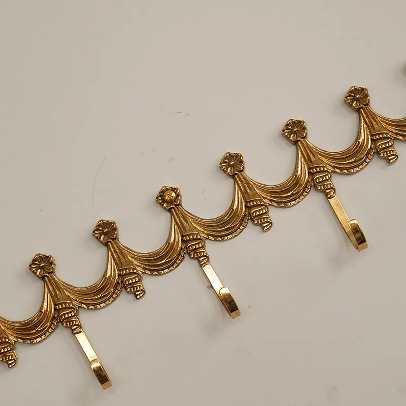 Wall Mounted Creative Brass Clothes Hooks Key Hooks One Row Behind Door Hooks For Bathroom Living Room Decoration