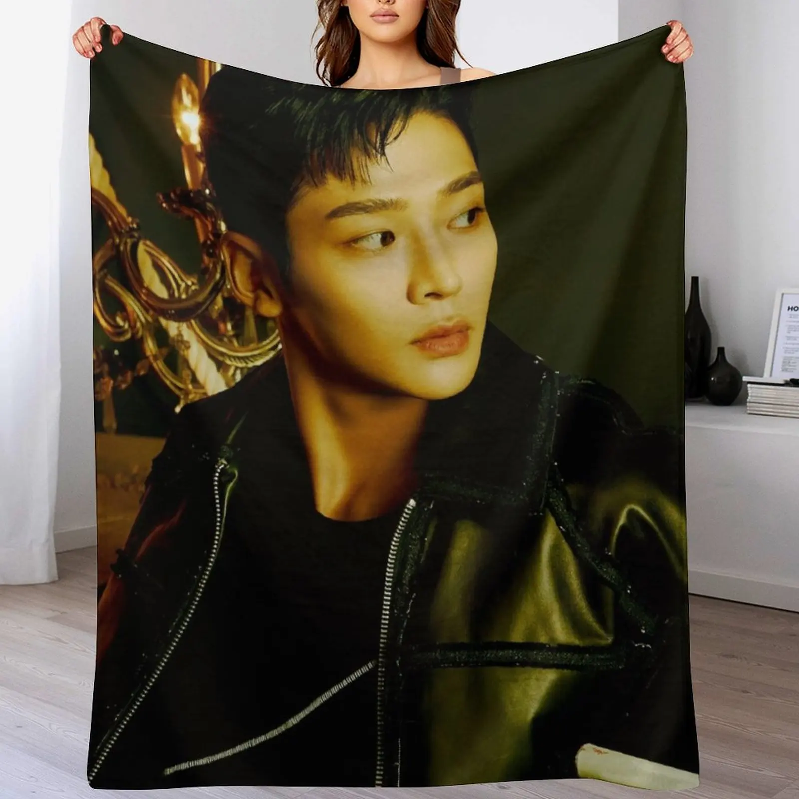

SF9 Rowoon Rumination Connect ver. Throw Blanket Summer Beddings Loose Flannel Fabric Retros Blankets