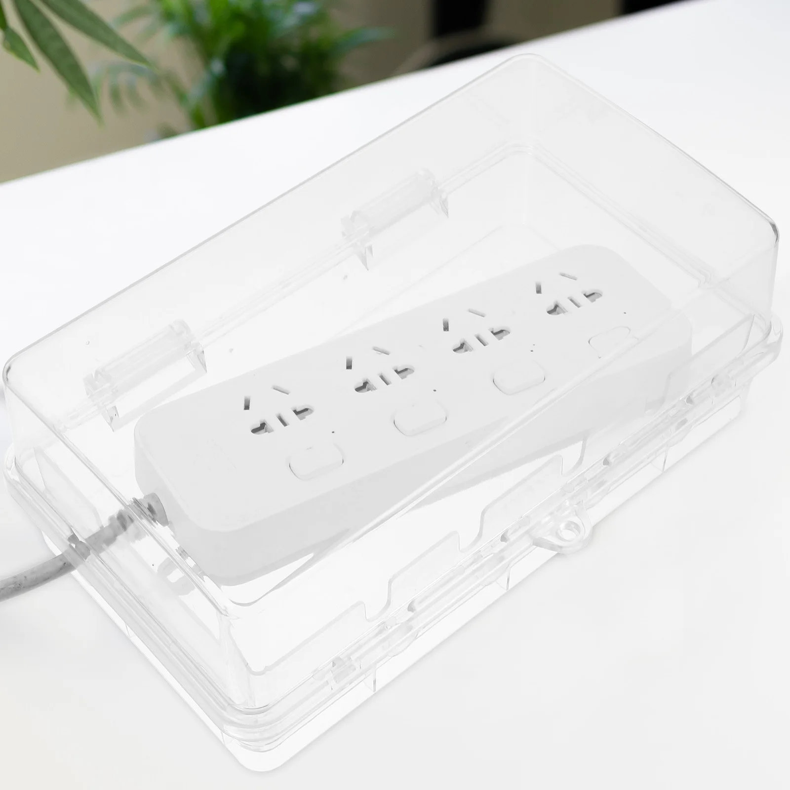 

Waterproof Junction Box Outdoor Electrical Enclosure Weather Resistant Socket Protector for Exterior Power Strip Safety Shield