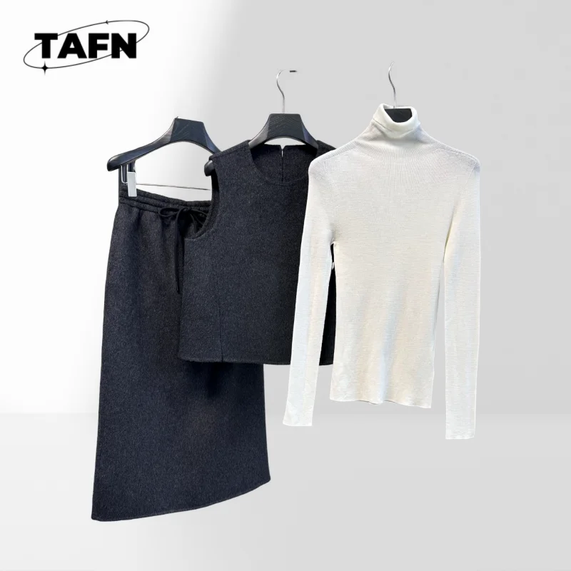 Women's Skirt Set for Stylish Days, Comfortable and Fashionable Wear  Perfect for Daytime Outfits or Evenings Out AI1583