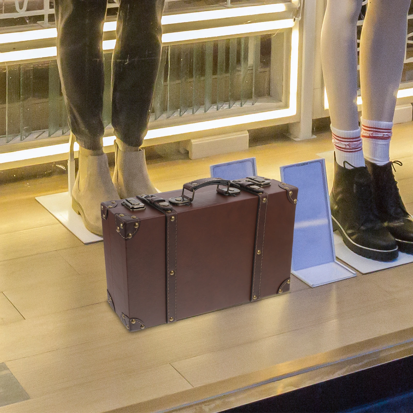 

1pc Vintage Suitcase Retro Storage Trunk For Home Decor Travel Display Prop Boutique Party Decoration Luggage Box