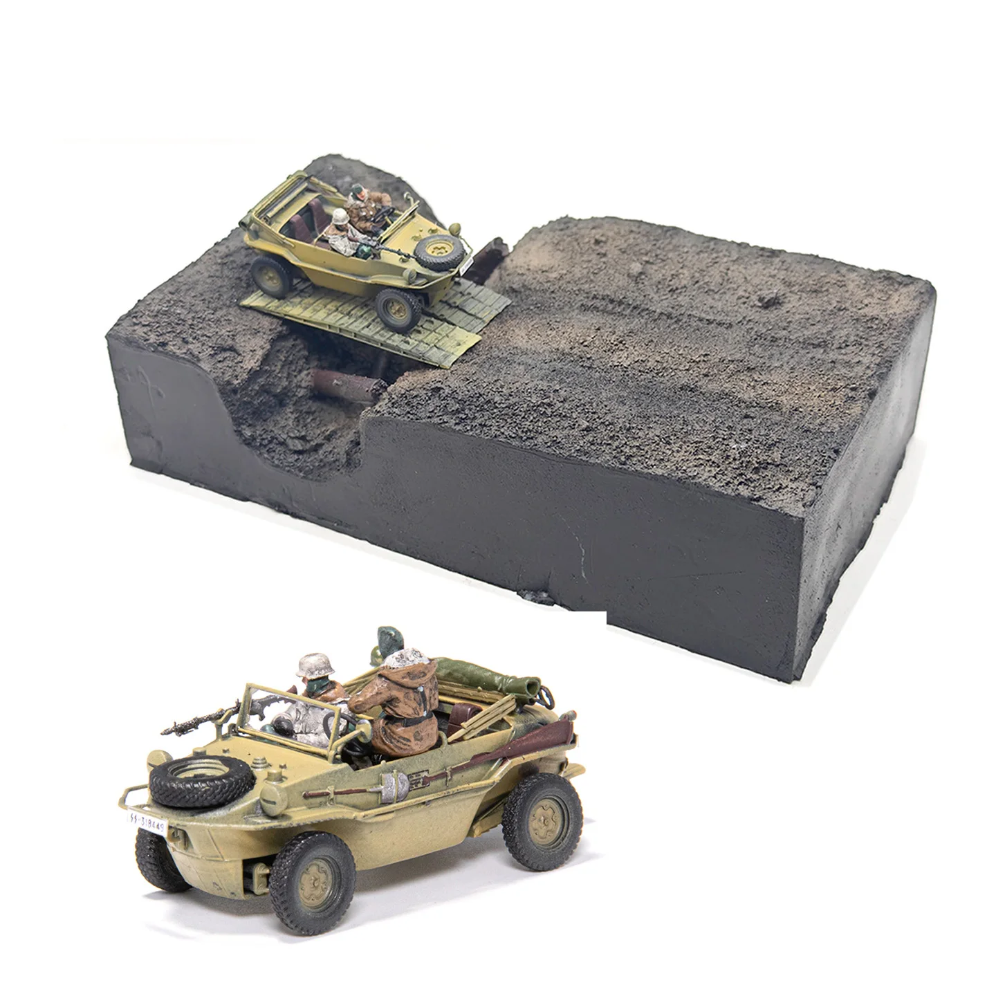 

3R 1/72 WW2 Germany (TYPE166 car+2 people) Platform scene finished model