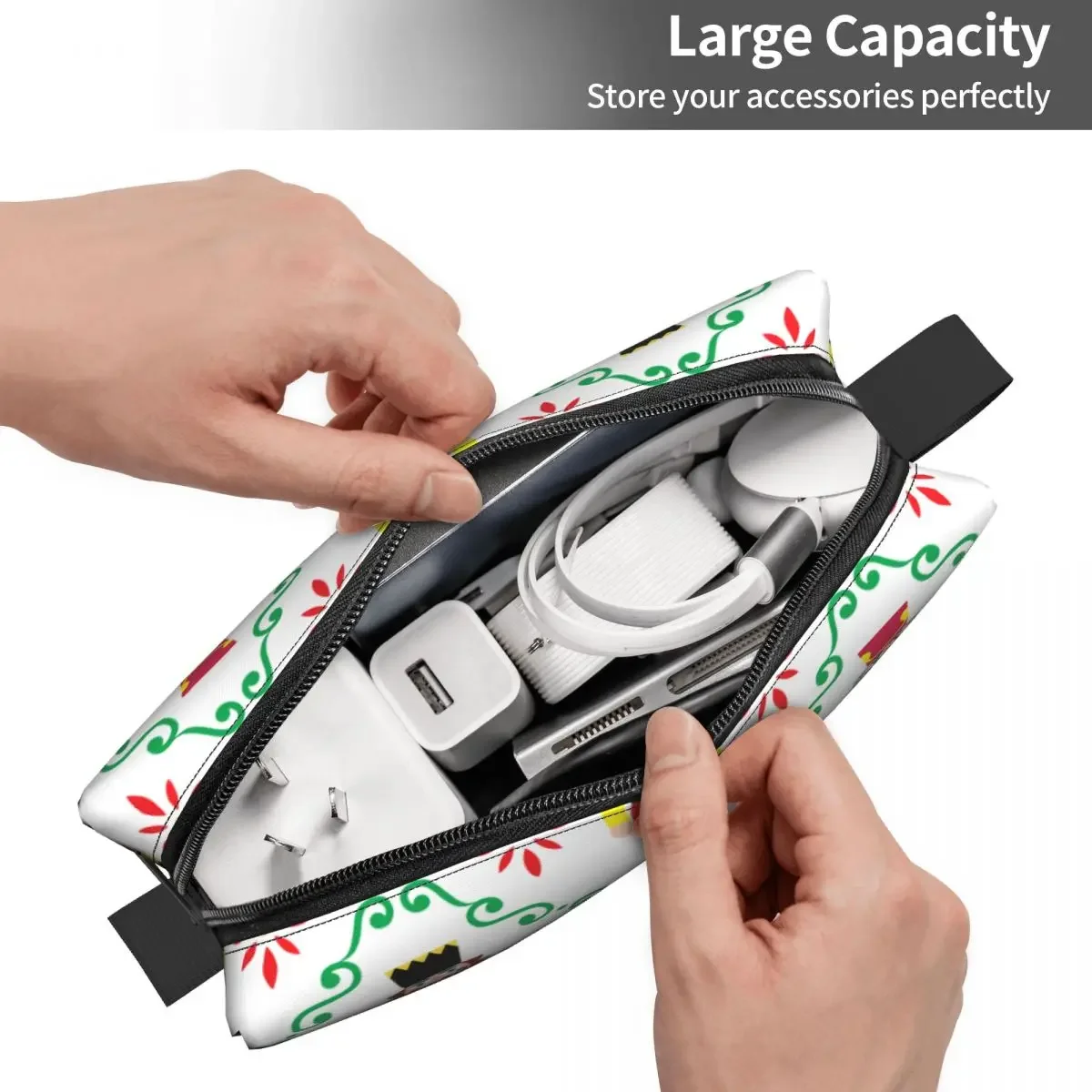 Cartoon Toy Soldier Christmas Nutcracker Toiletry Bag for Women Cosmetic Makeup Organizer Ladies Beauty Storage Dopp Kit Case