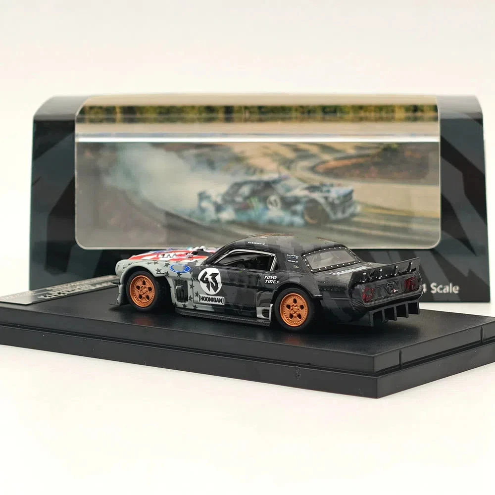 SW 1/64 لـ Mustang 1965 Ken Block's Hoonicorn RTR V2 # 43 مجموعة دييكاست موديلات السيارات المصغرة ذات الإصدار المحدود