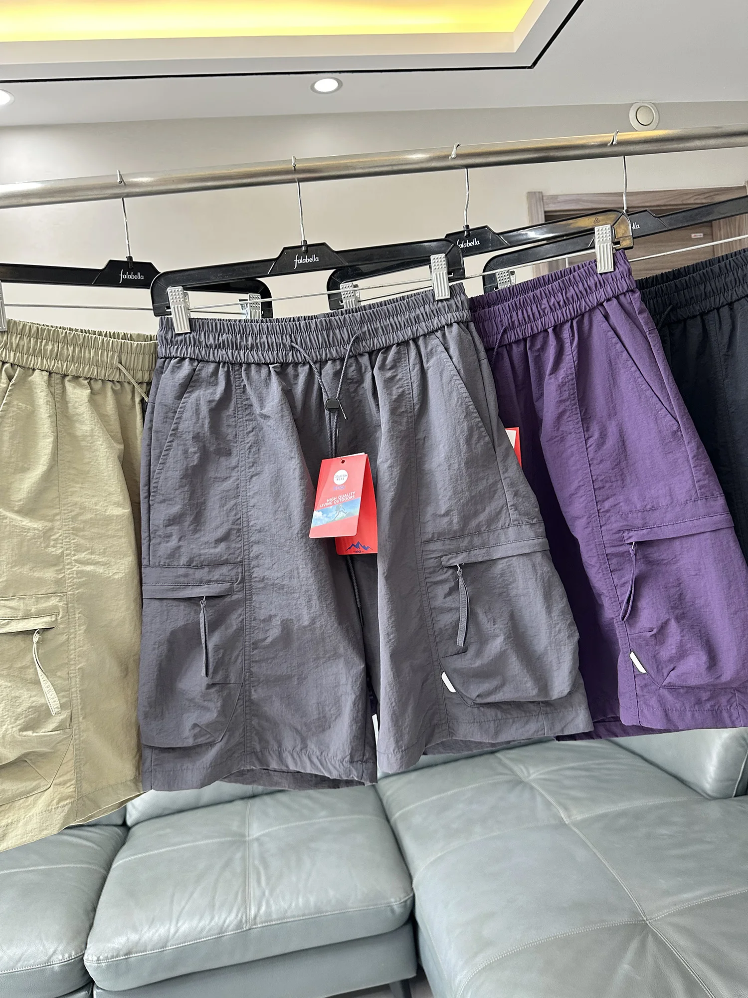 

Men's Outdoor Casual Workwear Shorts Quick Dry Five-Quarter Length Trousers Resistant to Wear And Water with Plaid Texture