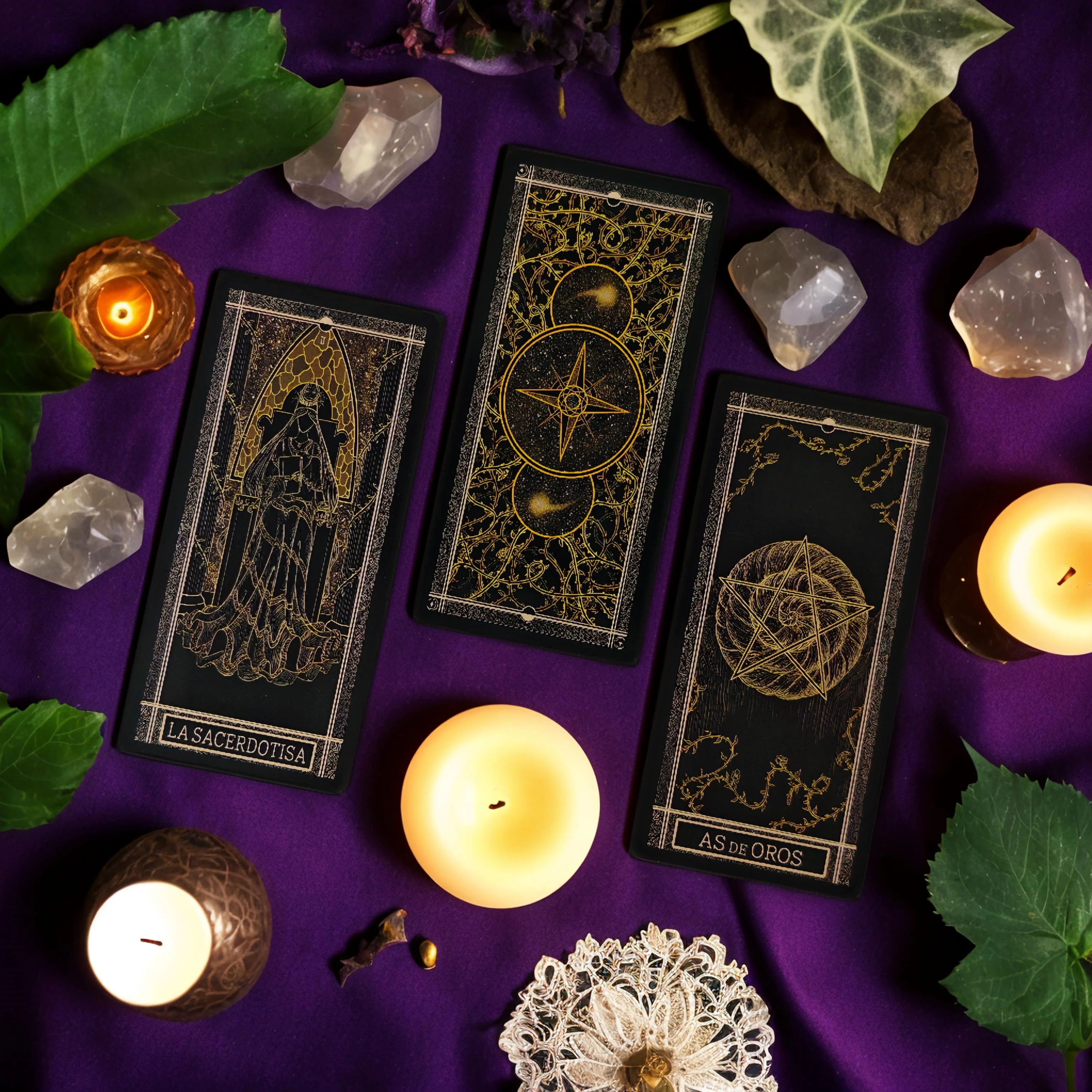 Mazzo di tarocchi Kinner Un mazzo di tarocchi tradizionale da 78 carte completo di ispirazione cosmicamente disegnato a mano 11 * 5,2 cm in lingua spagnola