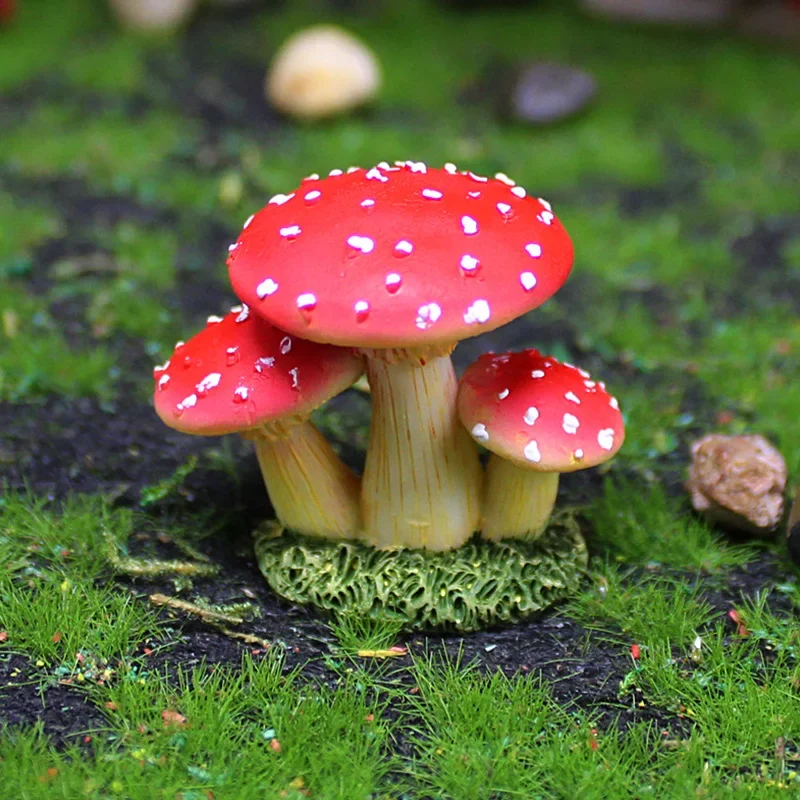 

Mini Realistic Resin Mushroom Models Garden Decor Delicate Compact Mushroom Figurines for Home Fish Tank Garden Decor Supplies