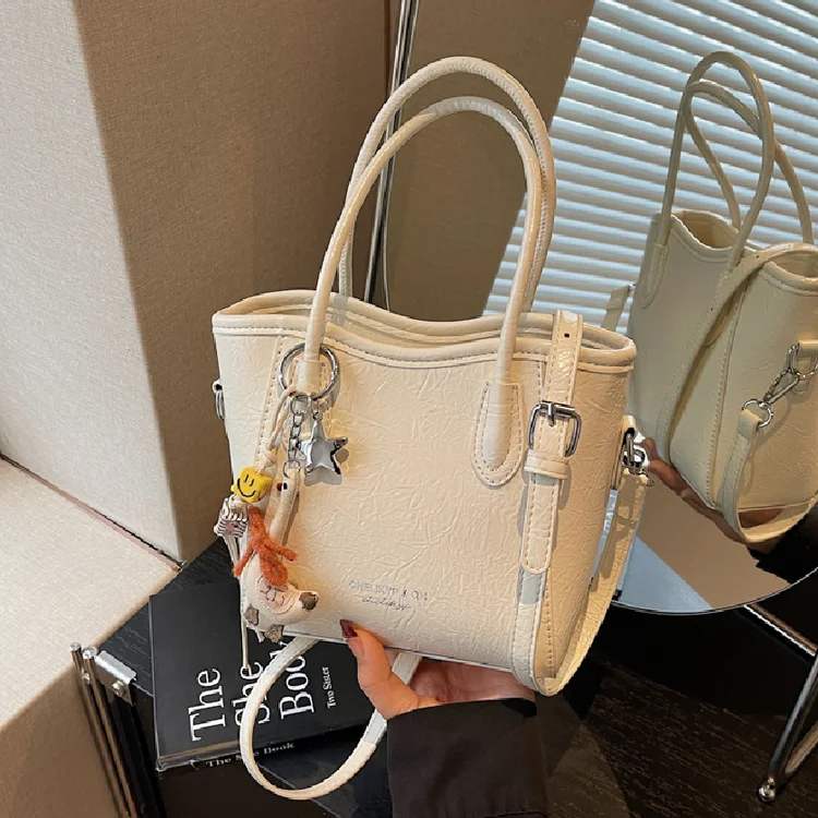 

Удобная сумка для подгузников с отдельными отделениями для пустышек, прорезывателей и других мелких предметов