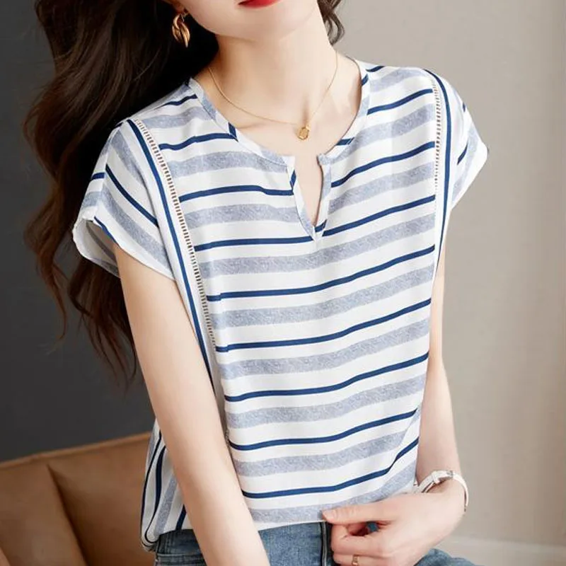 Summer Short Sleeve Temperament Women's Clothing Striped Contrasting Colors V-Neck Loose Casual Korean Version Thin Tops T-shirt