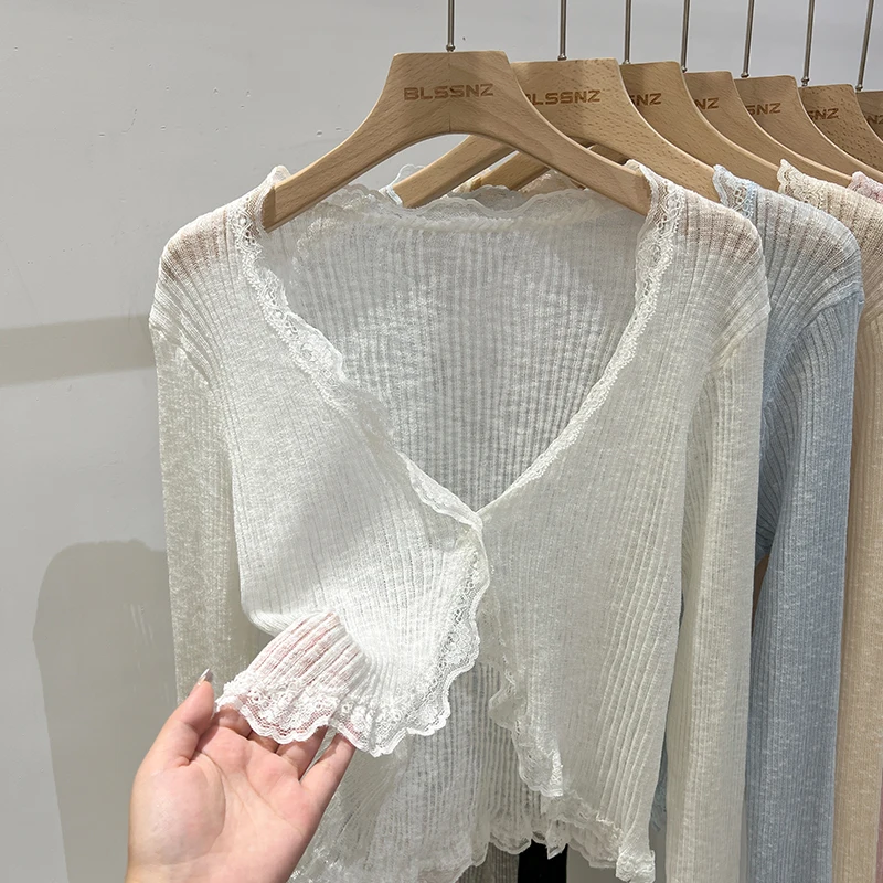 

White V-Ne Ice Silk Knitted Summer Lightweight Sun Protection Cardigan Women's Skirt Outerwear Air Conditioned oulder awl