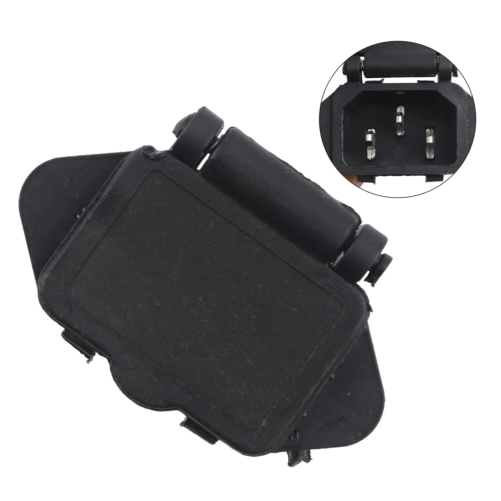 Farming Equipment 12V DC Charging Port 12V DC Charging Port For Sprayer 20cm Connection Cable Automatic Closure Mechanism
