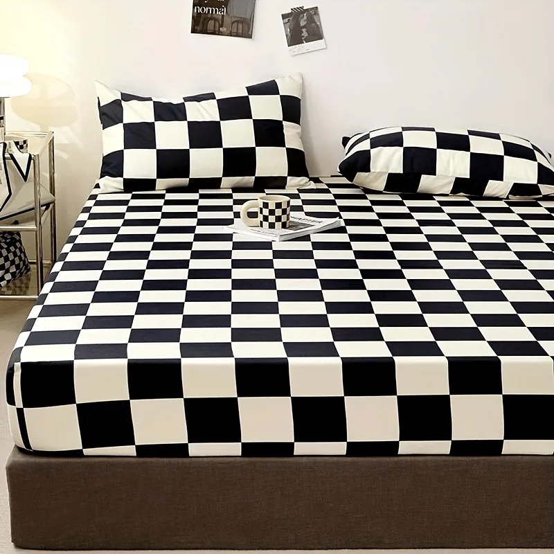 

3pcs/set Home All-Season Checkered Bedspread Set with Bedsheet Pillowcase and Mattress Protector for Bedroom Bedding